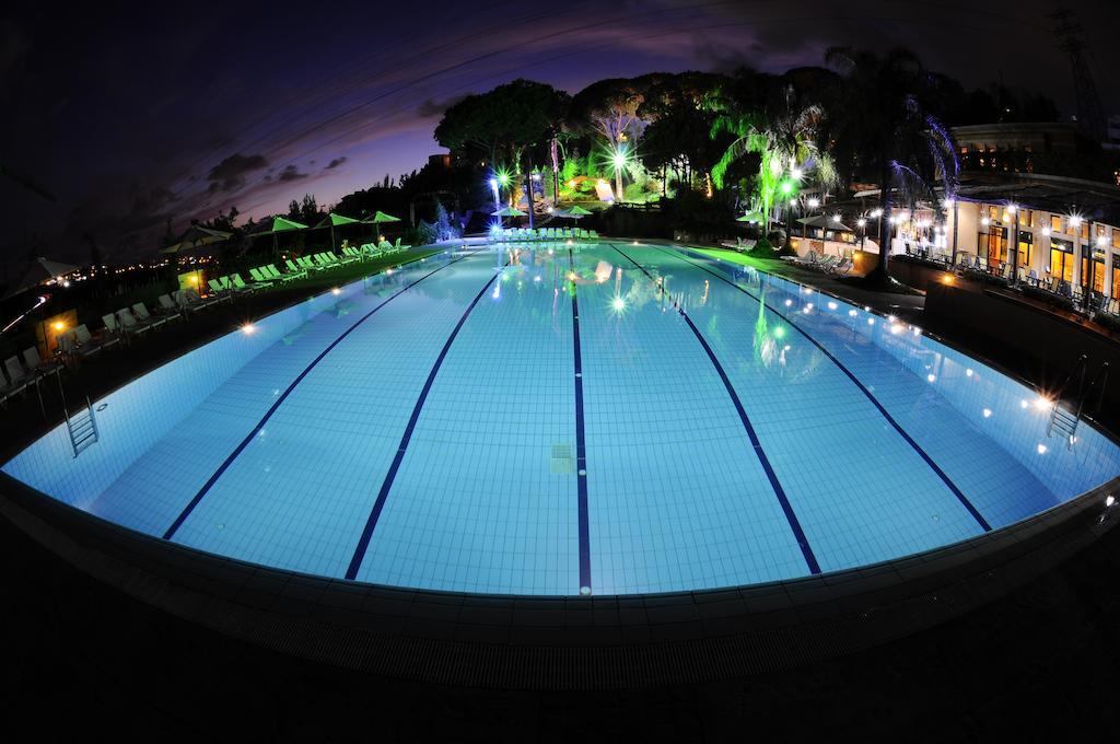 Country Lodge Hotel & Resort Beirut Beirute Exterior foto